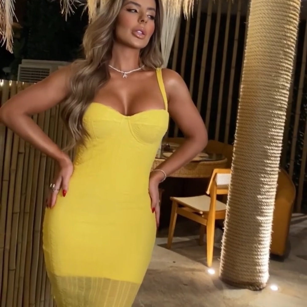 Elegant Yellow Bodycon Dress